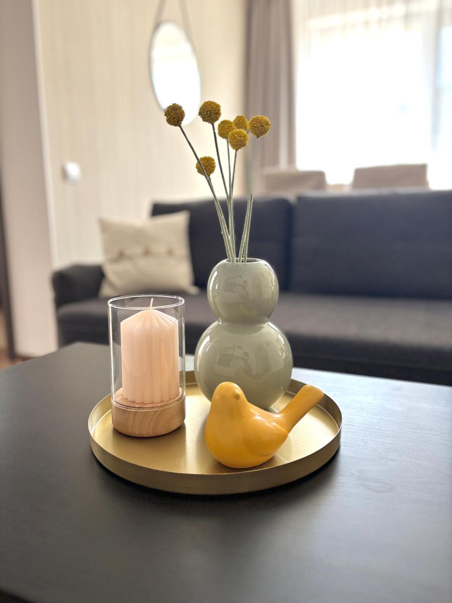 Wanderlust Home Cream, Rasnov Apt For 4, Wifi And Free Parking Экстерьер фото